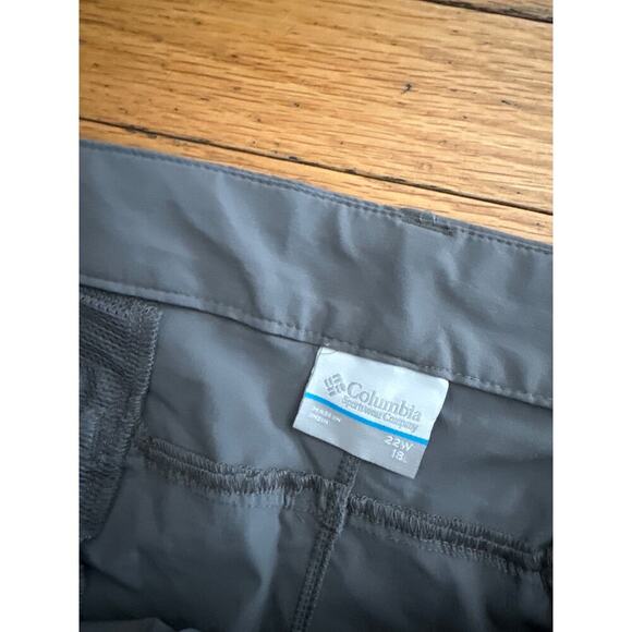 Columbia Women’s Capri Pants 22W Gray Plus Size Outdoor Hiking Travel Quick Dry - Picture 3 of 5